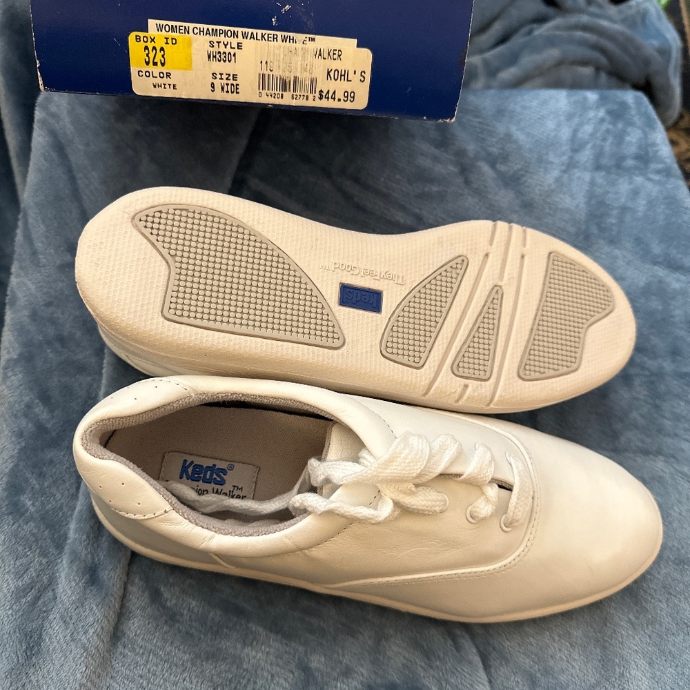 Women’s Keds Leather walking Shoes